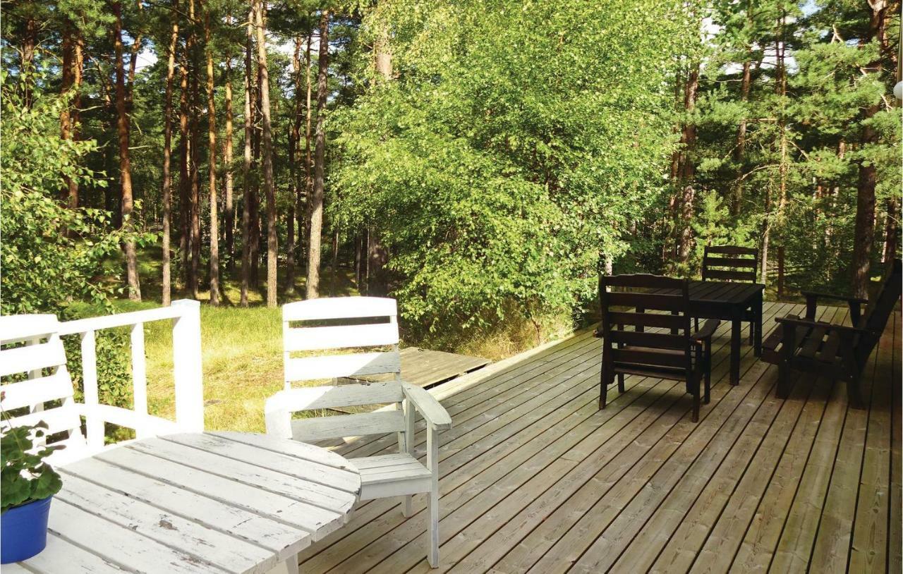 Stunning Home In Yngsjoe With Wifi Buitenkant foto
